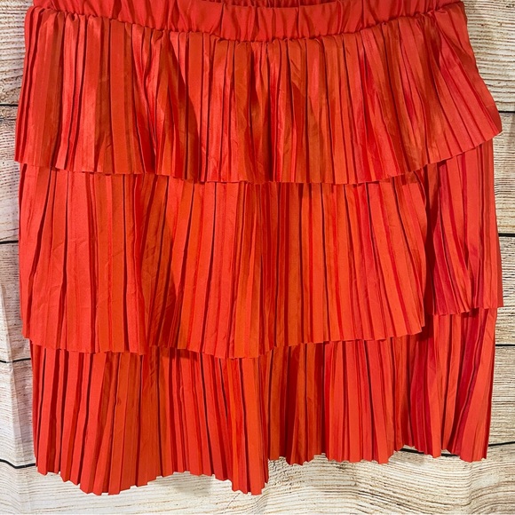 Zara pleated tiered orange pull-on mini skirt women’s Size Medium Bloggers Fav - Picture 4 of 7